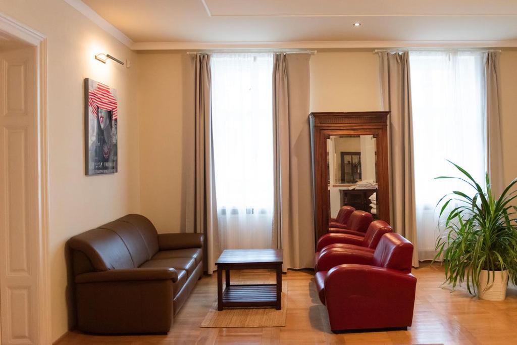 Velky Apartman ブラチスラヴァ エクステリア 写真