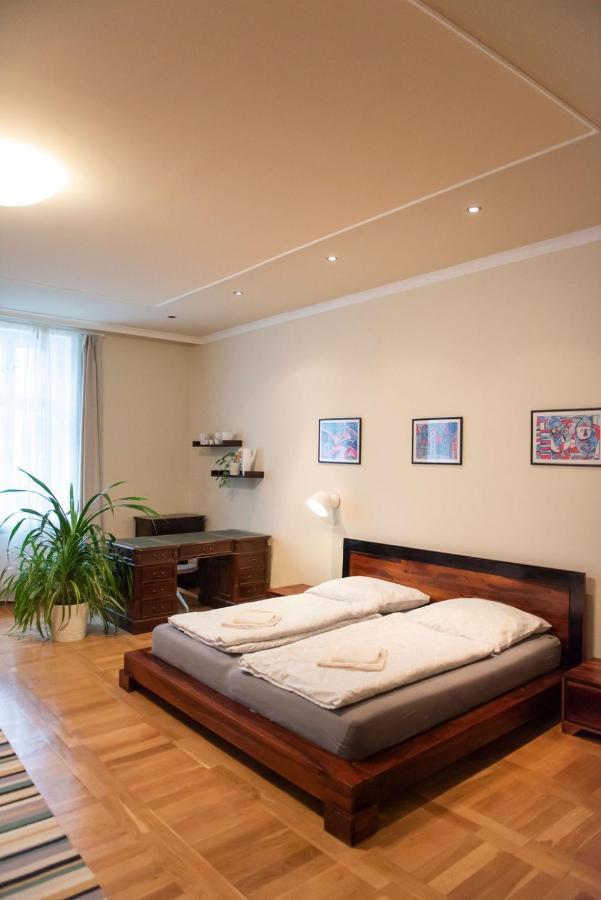 Velky Apartman ブラチスラヴァ エクステリア 写真